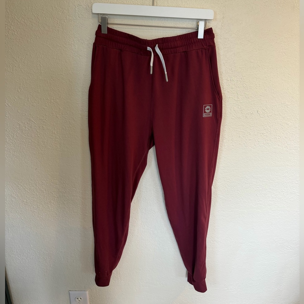 DIXXON VIXXON Women’s Maroon Jogger Pants with Logo